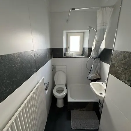 Ruhige 3-zimmerwohnung Im Norden Bremens Fuer Monteure Und Geschaeftsreisende Pm 33 Eg * Bremen