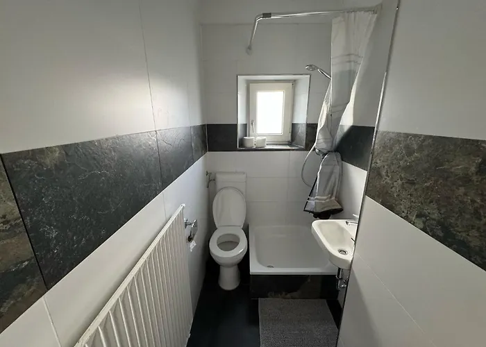 Ruhige 3-zimmerwohnung Im Norden Bremens Fuer Monteure Und Geschaeftsreisende Pm 33 Eg * Brema